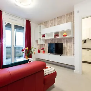 Fiera Flat With Garage Appartamento Milano